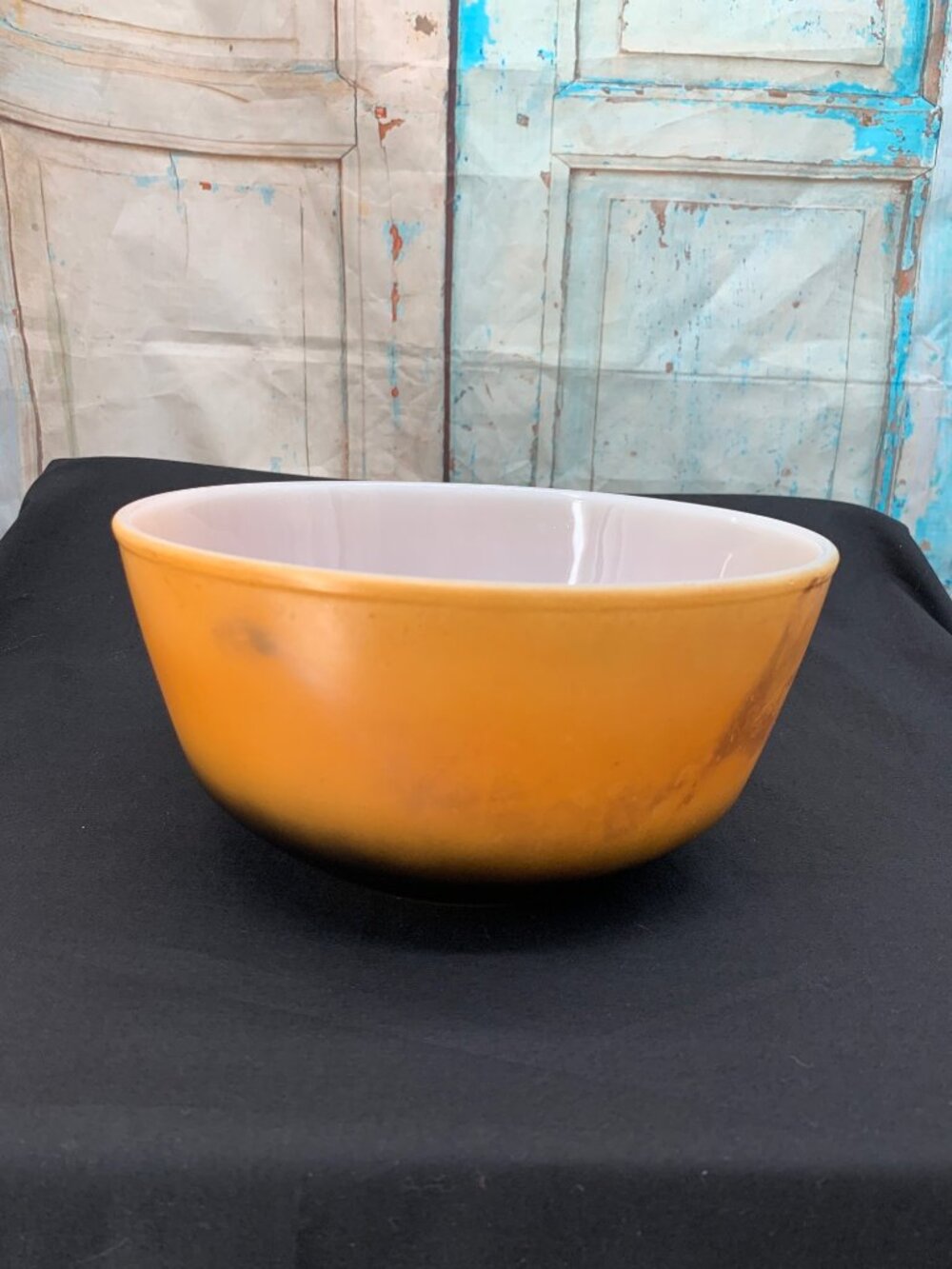 Vintage Milk Glass Mixing Bowl With Yellow Ombre Exterior And Glossy White Inter